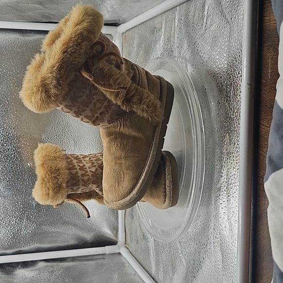 H Michael Kor Boots with the fur Lil Lettie SZ 10 In Toddler - Picture 5 of 10